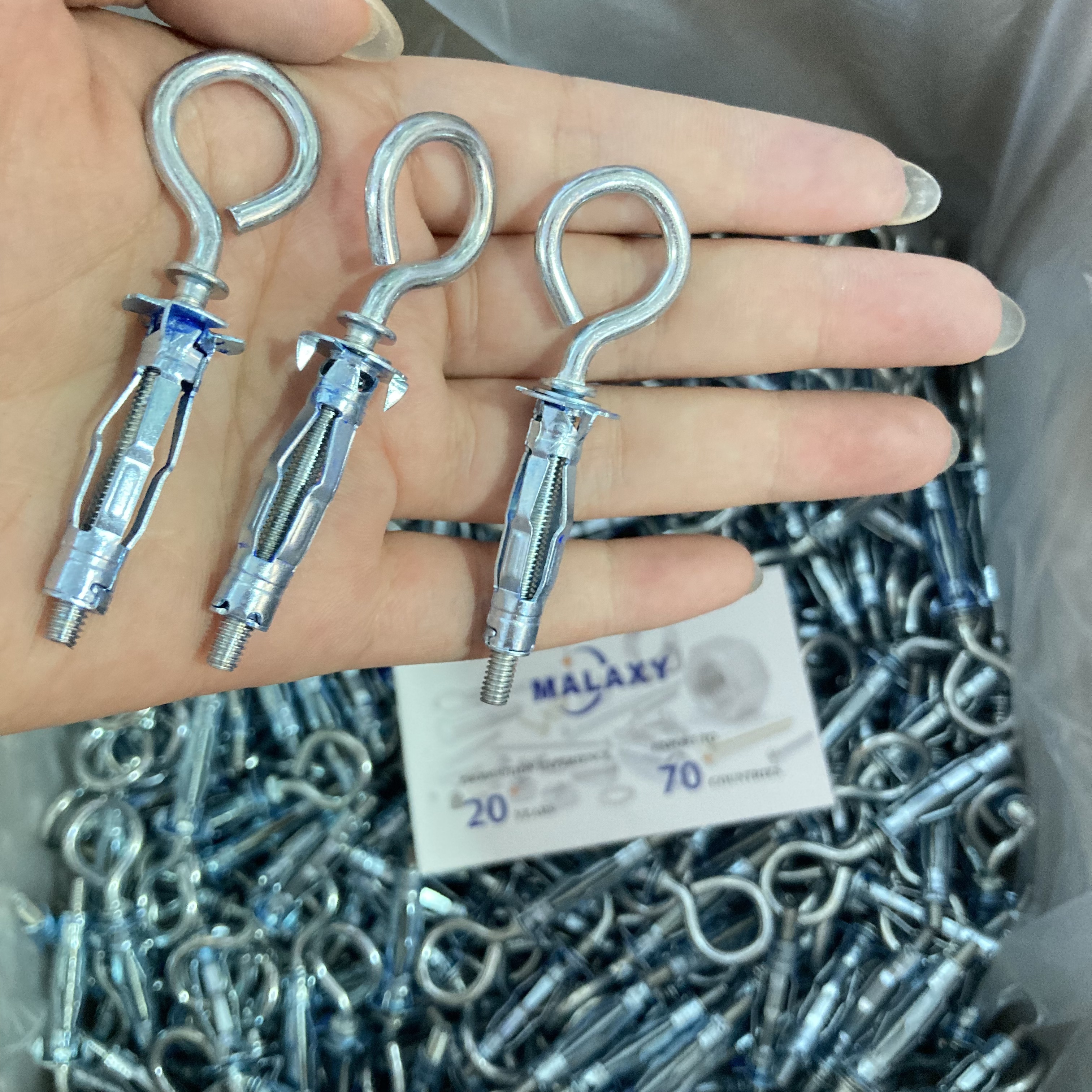 O Type Hollow Wall Anchor